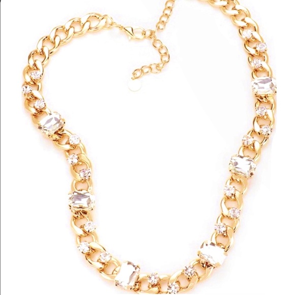 Jewelry - ‘Crystal Necklace’